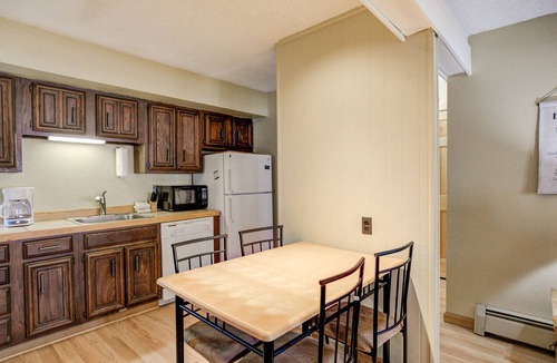 Peak 8 Condo | Gold Camp Gold Strike Condo: On Shuttle Route