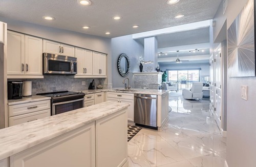 Capri Isle House | Gorgeous Condo on Treasure Island, 2 Bedroom