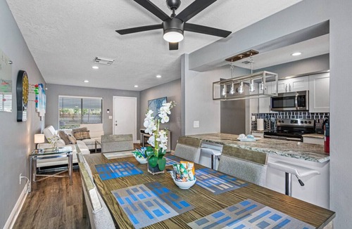 Pinellas Park House | Gorgeous Heated Pool House Near Gulf Beaches!