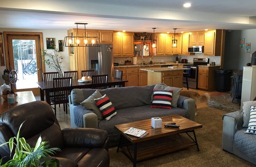 Oxford House | Gorgeous lakefront property, on a half acre with 150ft of waterfront!