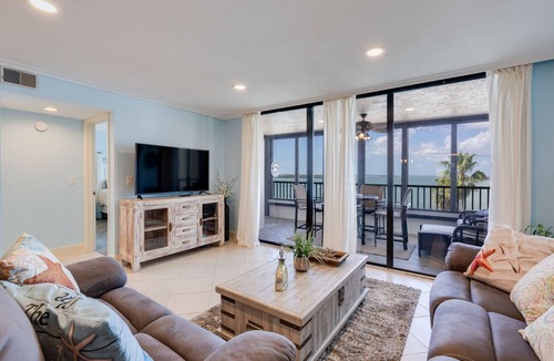 Punta Rassa Apartment | Gorgeous Punta Rassa Condo 504 - River and Sunset views!