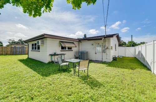 Pinellas Park House | 'Grandpa Dave’s Vintage Getaway' in Pinellas Park!