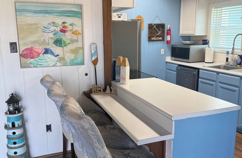 Spanish Grant House | Great beach house just steps from the beach!