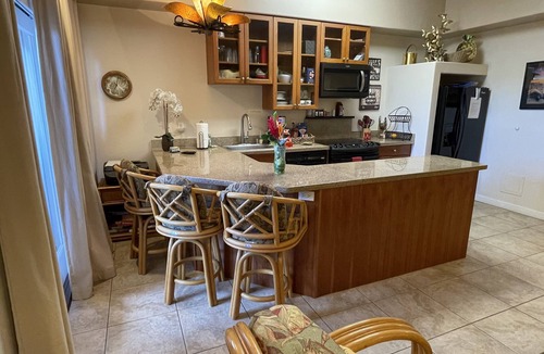 Kahaluu-Keauhou Condo | Great Location - Snorkel, Surf & Sunsets!