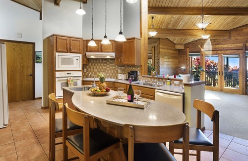 Waikoloa Village House | Hale O' Waikoloa- Stunning Cedar Home with Sweeping Ocean & Mountain Views