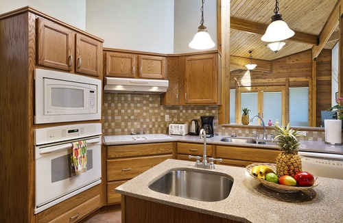 Waikoloa Village House | Hale O' Waikoloa- Stunning Cedar Home with Sweeping Ocean & Mountain Views