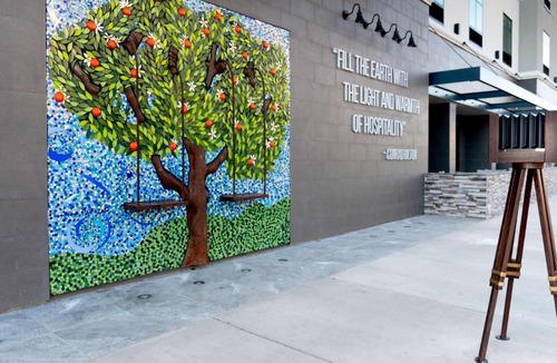 Downtown Riverside Hotel | Hampton Inn Riverside Downtown Convention Center
