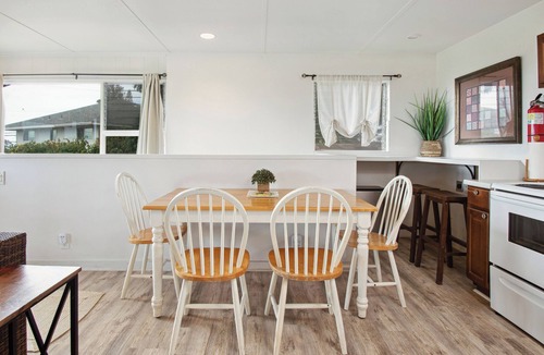 Hana House | Hana Bay View 3 BR/2 BA house sleeps 6 comfortably with 2 patios.