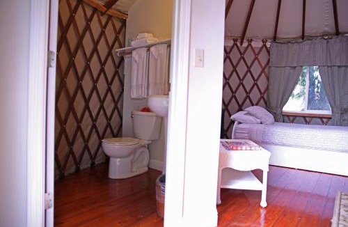 Kapaau Cabin | Hawaii Island Retreat at Ahu Pohaku Ho`omaluhia