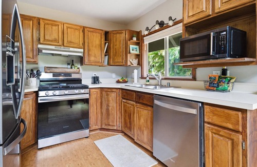 Hawi House | Hawi Hideaway- A Jungle Oasis