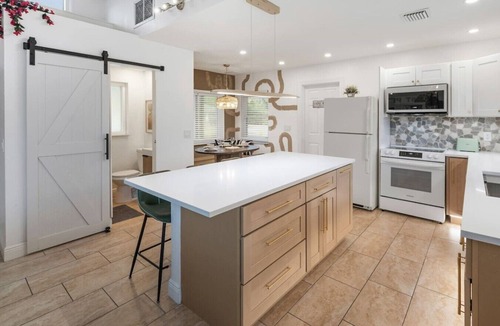 St. Petersburg House | Heated Pool-St Pete Beach Bungalow-Gameroom, golf, bowling, fire pit-Slps 10