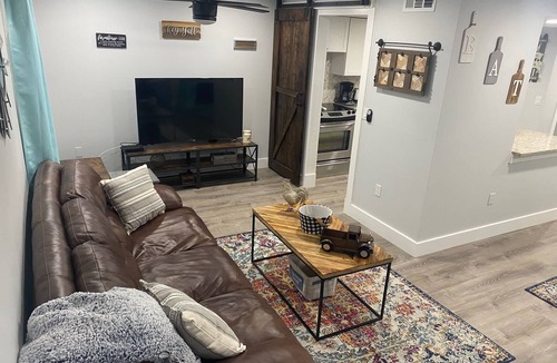 South Bradenton Condo | Heated Resort Pool, Slide & Games · 6 Min to IMG