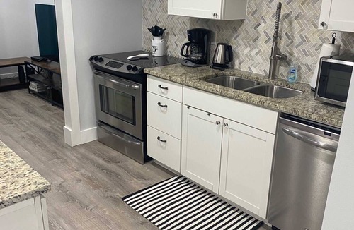 South Bradenton Condo | Heated Resort Pool, Slide & Games · 6 Min to IMG