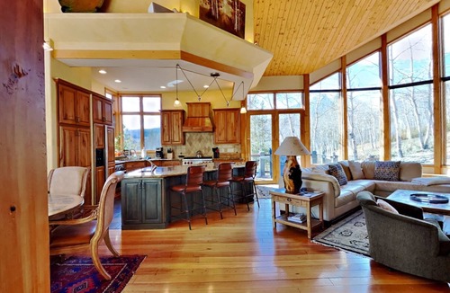 Three Peaks House | Heavenly haven w/hot tub—perfect for winter play & summer mountain escapes!