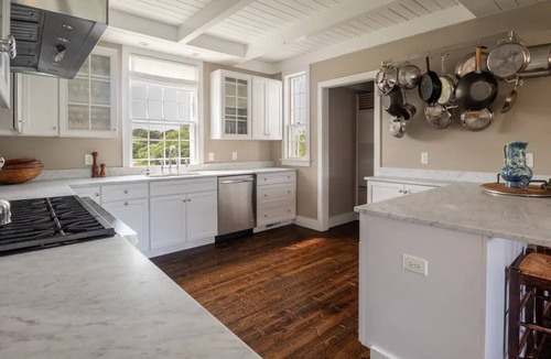 Quidnet House | "High Point" - Compound situated on nearly 4 acres in Quidnet