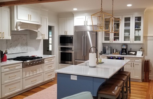 Old Town House | Historic Cottage with Private Pool, Firepit, Walk to Village
