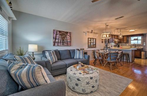 Holden Beach House | Holden Beach Vacation Rental: Short Path to Beach!