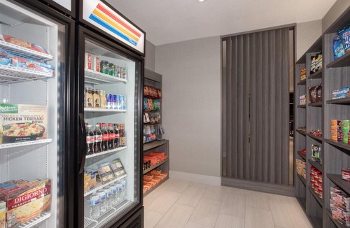 Brighton Hotel | Holiday Inn Express & Suites - Denver NE - Brighton by IHG