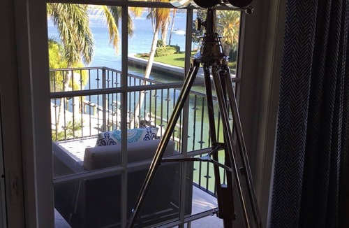 Bay Isle House | Holiday Sunshine Savings: Luxurious Waterfront Retreat minutes from beach