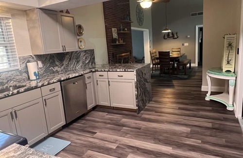 Largo House | Home close to the Indian Rocks Beach and Pinellas Trail