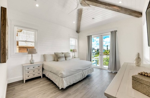 Sarasota House | Home with Waterslide, Heated Pool, Spa, Rooftop, Steps to Beach! - Sea The Light