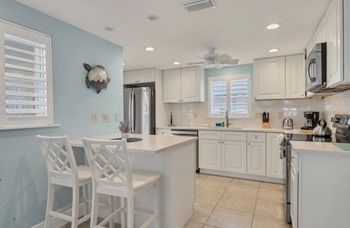 Central Sarasota Villa | Horizons West Villa B-7 - Located on Crescent Beach - it's #1