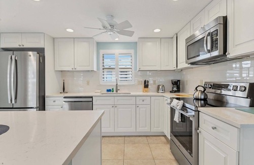 Central Sarasota Villa | Horizons West Villa B-7 - Located on Crescent Beach - it's #1