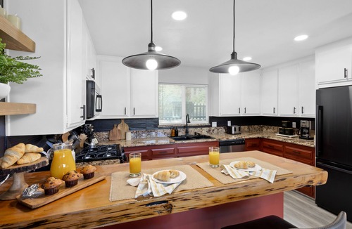 Crestline Cabin | Hot Tub, Fire Pit, Deck Views, Near the Lake | The Matterhorn Manor by AvantStay