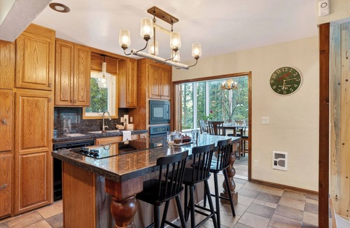 Blue River Cabin | Hot Tub + Game Lounge + Fire Pit + Mountain Views | Crown Ridge Retreat