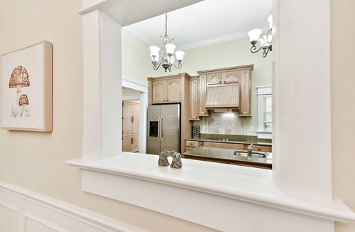 Hyde Park House | Hyde Park Location - Pet-Friendly - Gym - Sauna
