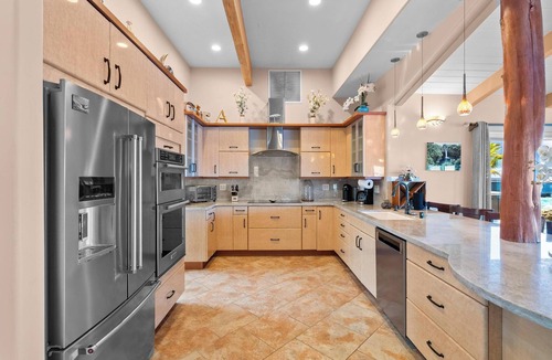Kahaluu Bay House | Incredible Oceanfront Oasis on Alii Drive!