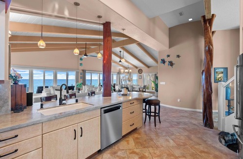 Kahaluu Bay House | Incredible Oceanfront Oasis on Alii Drive!