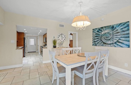 Siesta Key Apartment | Island House Beach Resort 10N