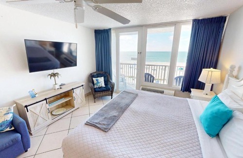 Treasure Island Hotel | Island Inn Beach Resort