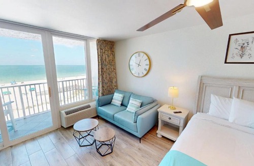 Treasure Island Hotel | Island Inn Beach Resort