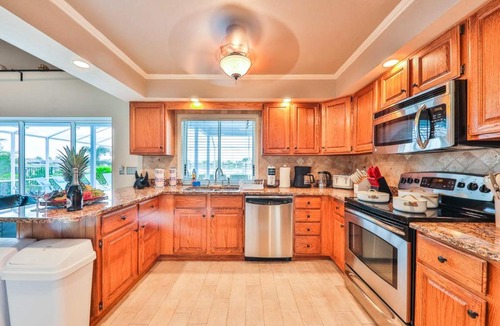 Yacht Club House | Island Paradise Villa RNT-01125