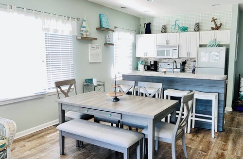 Sea Trail Condo | It's a beautiful time to visit! Golf course, 3rd floor, elevator, pet friendly!