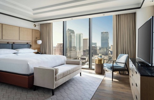 Downtown Tampa Hotel | JW Marriott Tampa Water Street