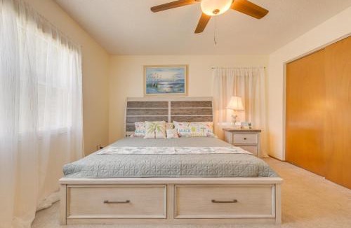Clearwater House | King size bed, private bathroom, flat TV