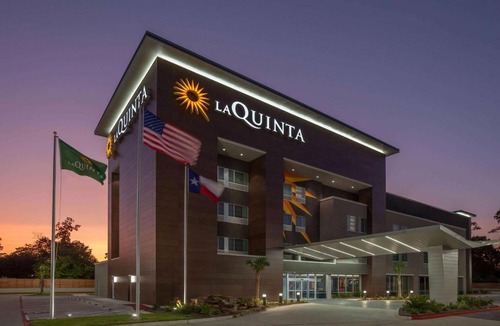 Channelview Hotel | La Quinta by Wyndham Houston East at Sheldon Rd