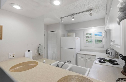 Wesley Chapel Condo | Lake & Pool Views from Balcony |Golf Retreat | Family-Friendly | Saddlebrook | Optional Amenities