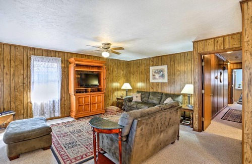Lake Waccamaw House | Lake Waccamaw Home w/Fenced Yard & Shared Pier!