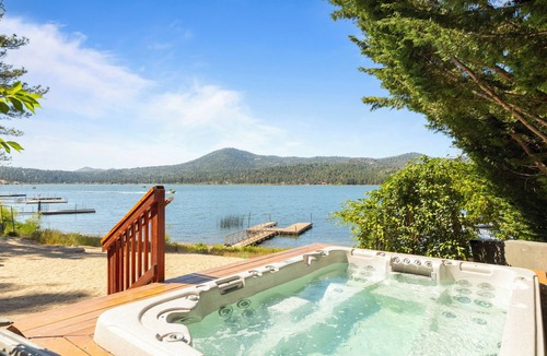 Big Bear Lake Cabin | Lakefront Estate w/Private Dock, HotTub, FirePit | Lagunita Shores by AvantStay