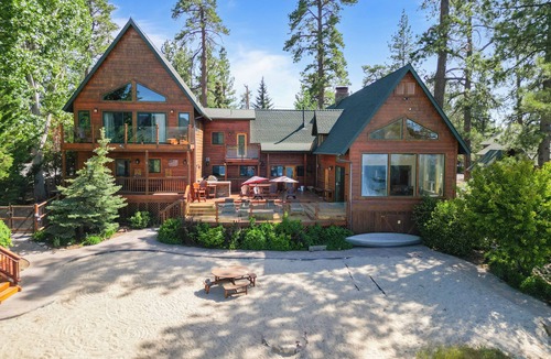 Big Bear Lake Cabin | Lakefront Estate w/Private Dock, HotTub, FirePit | Lagunita Shores by AvantStay