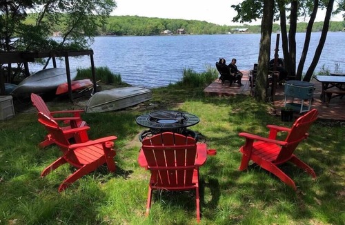 Pocono Lake Ski Chalet | Lakefront Hot Tub, Beach & Dock - "Sunset Marina"