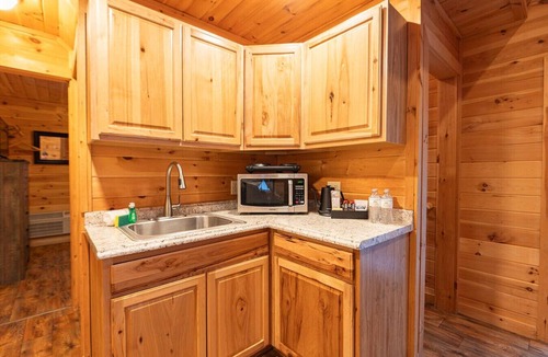 Bethlehem Cabin | Lakefront Two King Cabin White Mountains