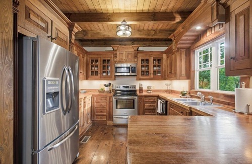 Spring City Cabin | Lakeside Lodge Retreat - Luxury Cabin on Wits Bar Lake