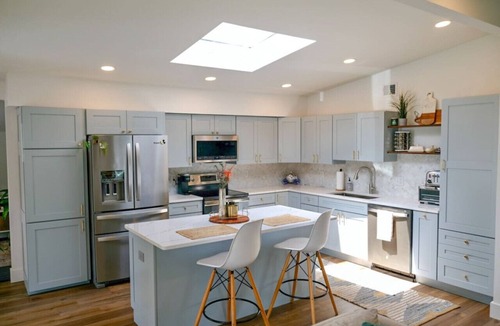 Orient Park House | Lakeview Retreat with Private Pool Perfect Getaway