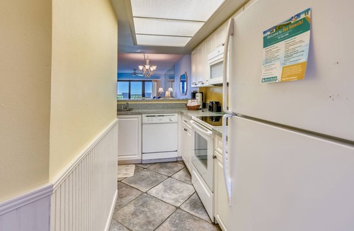 Sunset Beach Condo | Land's End 202 building 9 Beachfront Condo w| balcony, close to pool!