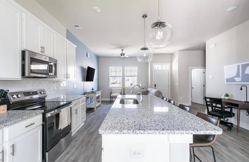Longs Apartment | Landing | Amazing 2BD, Gym